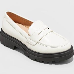 New ivory lug sole platform loafers by a new day. Size 8, fits like 7 or 7.5.